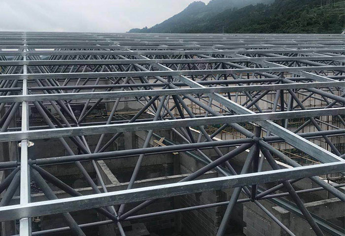 青海仁怀冠英学校艺体楼网架